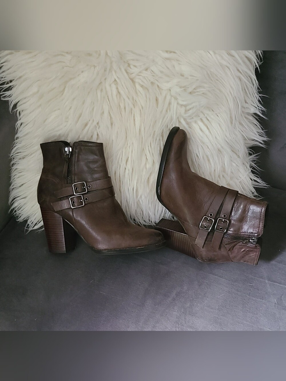 G.I.L.I. Women's Espresso Brown Leather Ankle Boots With Buckle Straps Size 8